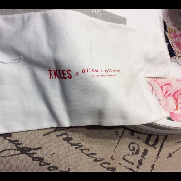 Duster Bags - Picture 4 of 6